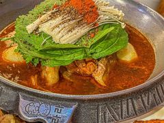 -喇喇排骨火锅·传统韩式脊骨汤(望京西园总店)