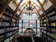 -钟书阁(松江泰晤士小镇店)