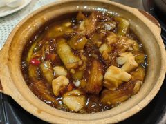 咸鱼鸡粒茄子煲-熠盛粤味(永康路店)