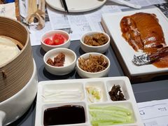 酥不腻烤鸭-小大董·烤鸭(观景餐厅·南京西路店)