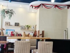 -房角石咖啡与书(吉大南校店)