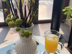 -奕欧来上海购物村停车场