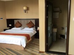 -维也纳酒店(成都春熙路李家沱地铁站店)