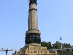 -人民防洪胜利纪念塔