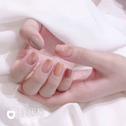 -Pink You美甲洗眉纹绣定制中心