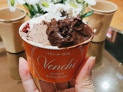 -VENCHI 闻绮(上海佛罗伦萨小镇店)