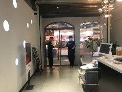 -CUT CUT Hair Salon