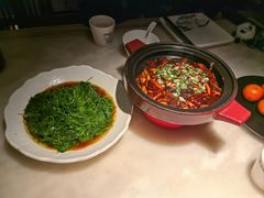 -吴越荣记苏州菜·松鼠桂鱼 100% 活鱼现做(月光码头店)