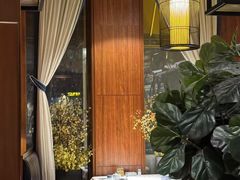 -八府香鸭·啫啫煲(华山路店)