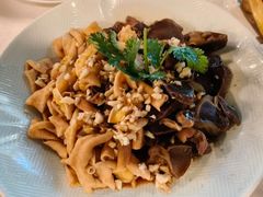 -明本湛江鸡•海鲜小厨(陈家祠店)
