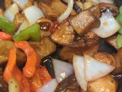 -云海肴·汽锅鸡·云南菜(天山百盛优客店)