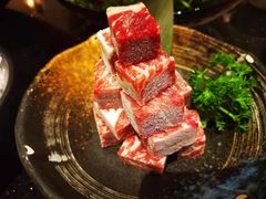至尊霜降牛肉粒-一哥澳门豆捞·澳门风打边炉(高德置地店)