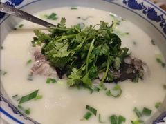 -南京金牛湖巨碗鱼头