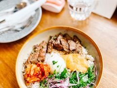 烤牛肉配泡菜温泉蛋饭-gaga(深圳南山益田假日广场店)