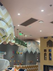 -奈尔宝·儿童乐园·亲子餐厅(前滩店)