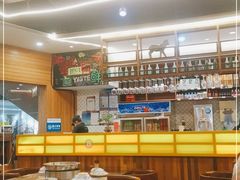 大堂-胡须佬鸡煲四季火锅店(石厦西村直营店)