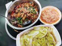 -周良天山牛杂城(天山路总店)