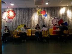 大堂-麦当劳(宝山大厦店)