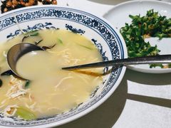 -梅龙镇酒家(南京西路总店)