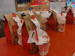 -塔斯汀中国汉堡(浦东绿地东海岸店)