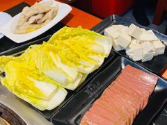 -六州府地锅鸡·农家菜·龙虾(未来科技城店)