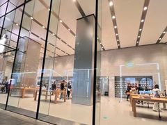 -Apple零售店(华贸购物中心店)