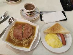 煎猪扒餐肉一丁-香港新发烧腊茶餐厅(万象店)