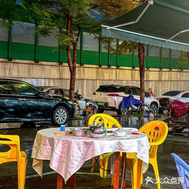 顺德宵夜排队王…!只为这口新鲜猪杂粥‼️