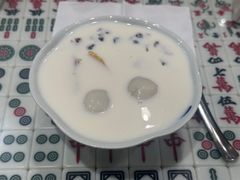 桃胶汤圆木瓜鲜奶-堂屋糖水店(愚园店)