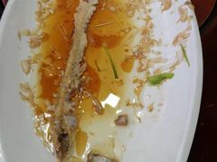 -丹水桥地锅鱼·翘嘴鲌·地方特色全鱼宴(丹江口大坝店)
