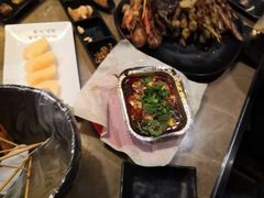 -何师烧烤·香辣蟹·川菜·30年老品牌(太古里旗舰店)