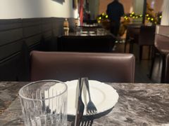-LESCEDARS Brasserie Bistro香柏树