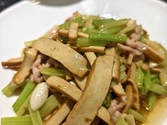 -莲花石酸菜鱼(海滨东路店)