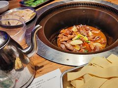 -山河屯铁锅炖·非遗东北菜(南山店)