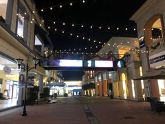 -王府井奥莱临潼小镇(临潼店)