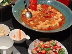 -江上荟·创意中国菜(绿地缤纷城店)
