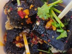 -黑色经典臭豆腐·湖南特产(步行街店)