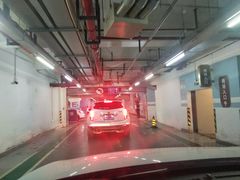 -环球港-停车场