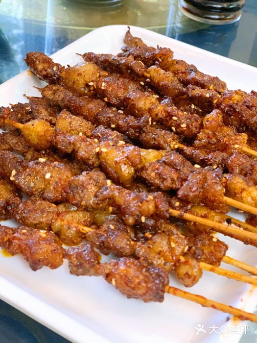 回辉登偰氏面片(东莲花美食街店)烤牛肉串图片