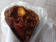 香肠蛋黄肉粽-阿姨粽子(川公路店)