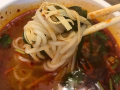 酸辣米线-潼十三肉夹馍(东单店)