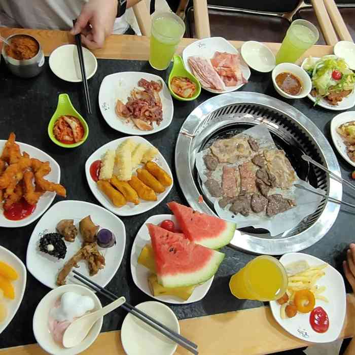 福成自助烤肉(青春路店)-"味道挺好,就是服务员好像心不在焉似得.
