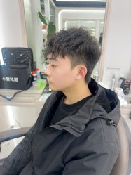 -尤司男士国潮理发馆
