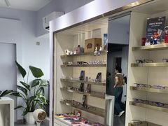 -视野联行眼镜•蔡司•依视路(温江店)