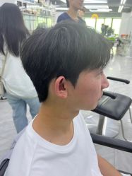 -宫铭烫发染发接发店