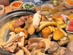 -一朵菌·野生菌探索家火锅(南亚店)