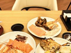 -怡咖啡海鲜自助餐厅(浦东香格里拉店)