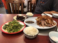 -聚首堂·特色小吃·肘子(什刹海德胜门店)