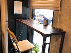 靠窗位-醒味咖啡馆(南市桥巷店)