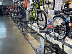 -迪卡侬(西华店)